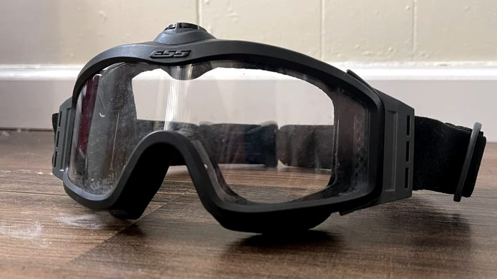 how to keep paintball mask from fogging?